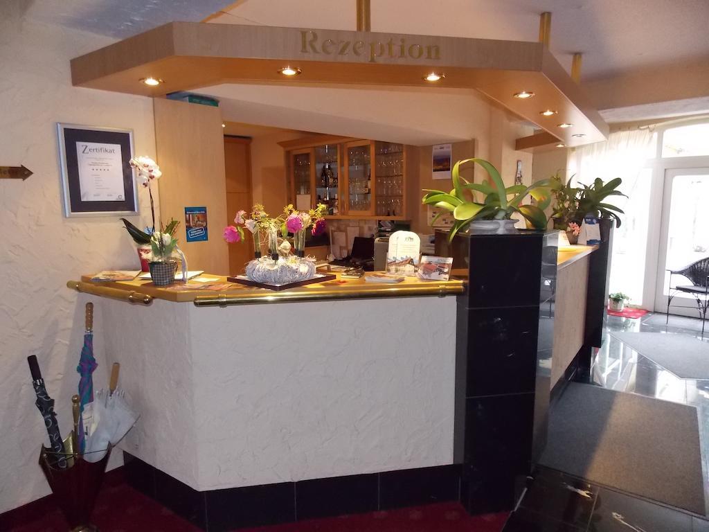 Gasthof Und Landhotel Zur Ausspanne Klipphausen Εξωτερικό φωτογραφία