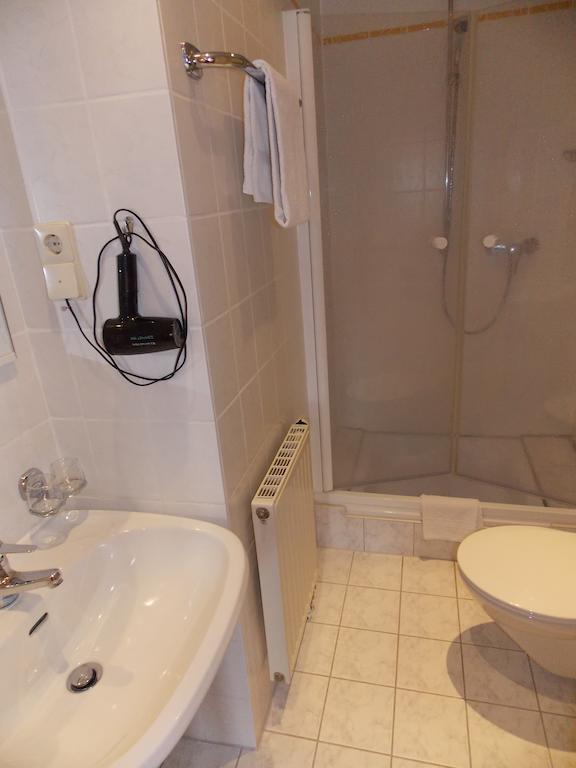 Gasthof Und Landhotel Zur Ausspanne Klipphausen Δωμάτιο φωτογραφία