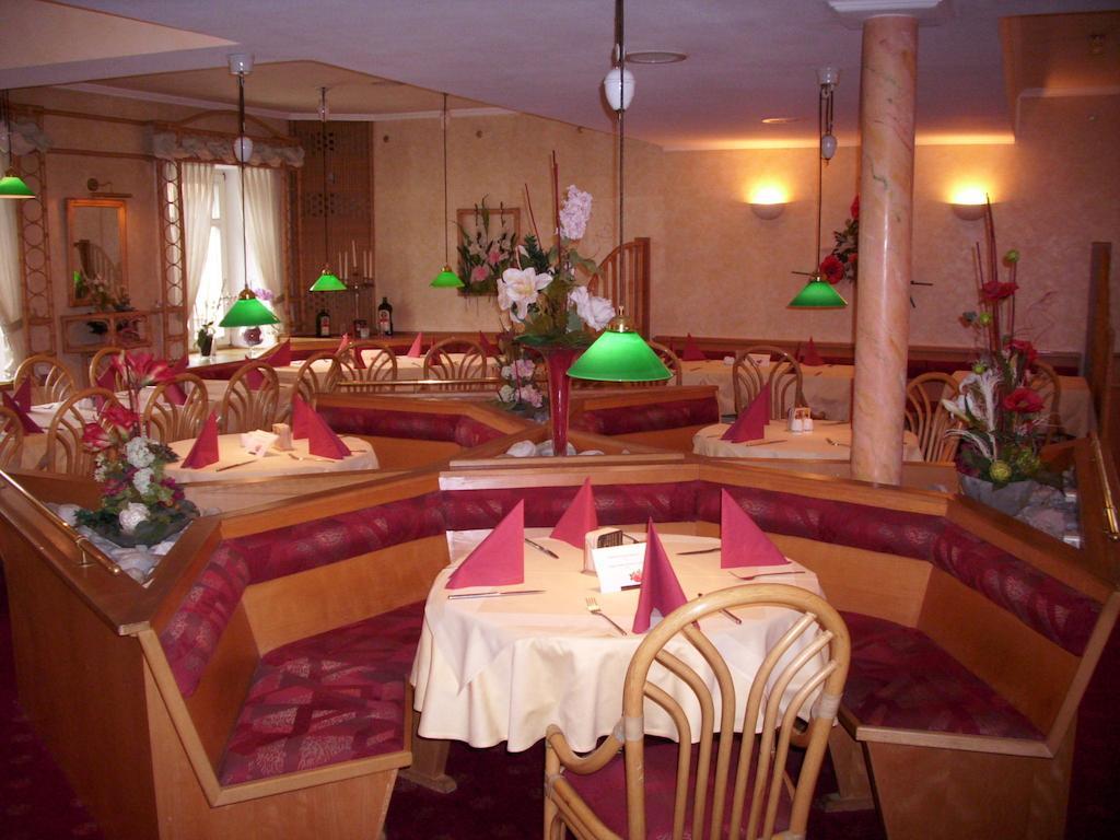 Gasthof Und Landhotel Zur Ausspanne Klipphausen Εξωτερικό φωτογραφία